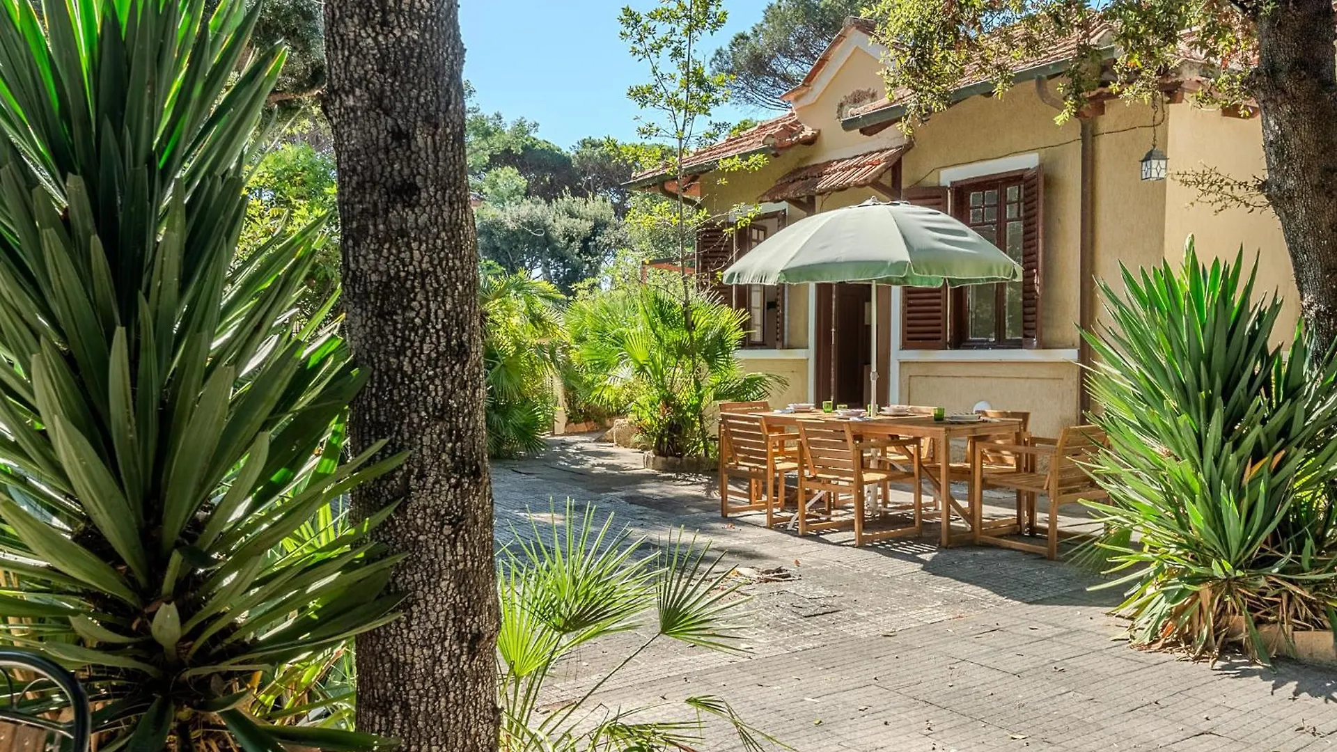 Exclusive Villa - Free Parking - In Centro - 400 Mq Garden Fregenae